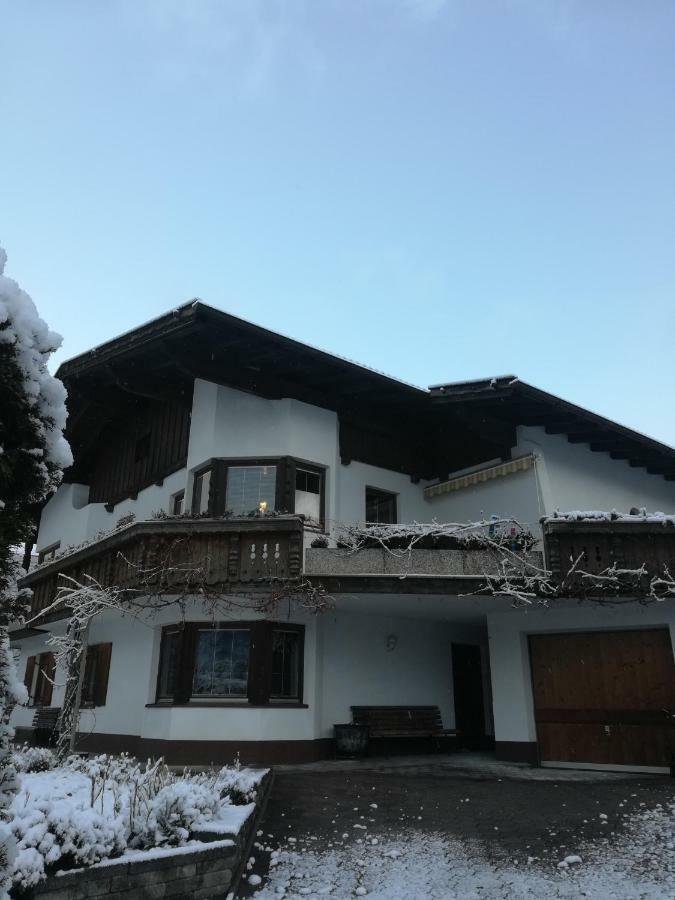 Pupeter Apartment *